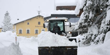Snijeg je zatrpao Austriju (Foto: AFP) - 2