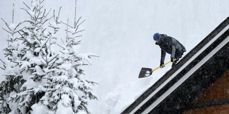 Snijeg je zatrpao Austriju (Foto: AFP) - 4