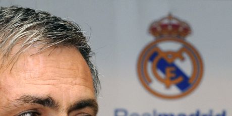 Jose Mourinho opet u kombinacijama za trenera Reala (Foto: AFP)