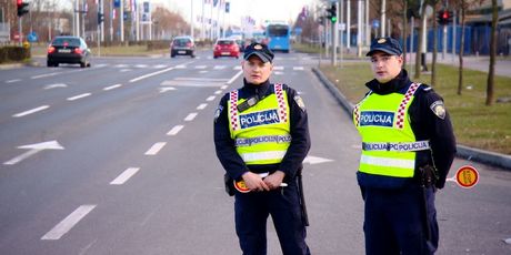 Pojačane kontrole, više policije (Foto: Dnevnik.hr) - 1