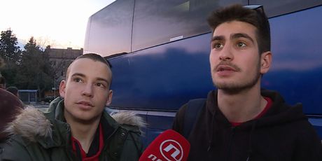 Splitski srednjoškolci vratili su se u Split nakon havarije u Švicarskoj (Foto: Dnevnik.hr)