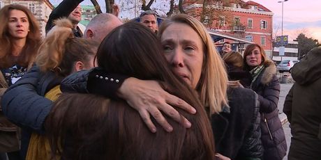 Roditelje i učenike preplavile su emocije (Foto: Dnevnik.hr)