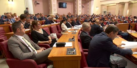 Zastupnici se vraćaju u saborske klupe (Foto: Dnevnik.hr)