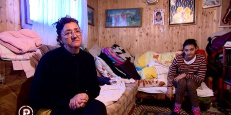 Tročlana obitelj živi u štali s bolesnom kćeri (Foto: Dnevnik.hr) - 5