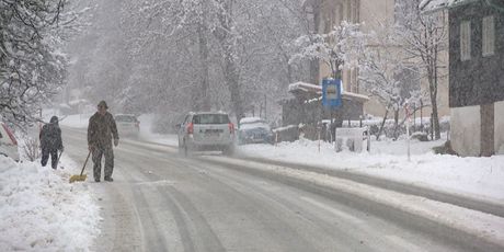 Snijeg stvara probleme na cestama (Foto: Dnevnik.hr) - 2