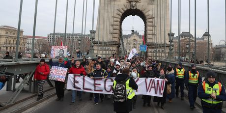 Budimpešta, prosvjed (Foto: FERENC ISZA / AFP)