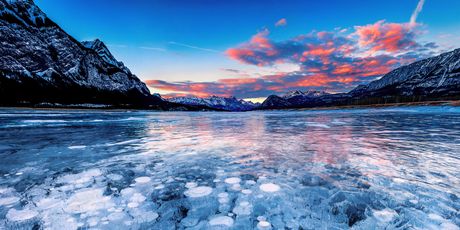 Jezero Abraham