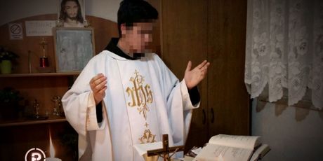 Maloljetnik glumio svećenika (Foto: Dnevnik.hr) - 2