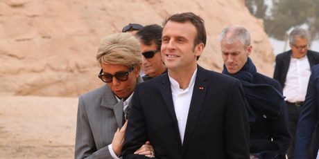 Brigitte Macron u jednostavnoj kombinaciji i tenisicama