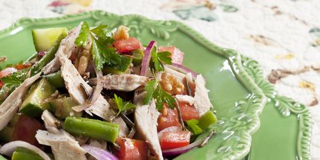 Salata od divlje riže, povrća i tune