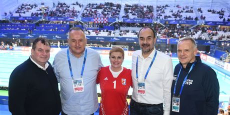 Kolinda Grabar-Kitarović na vaterpolo utakmici - 3