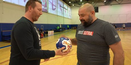 Miroslav Mišković uručio loptu rukometnom klubu Varaždin