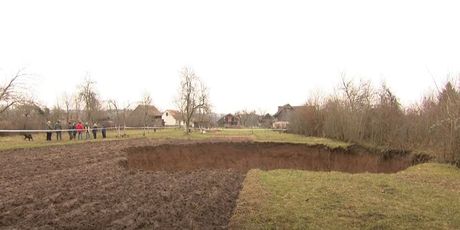 Rupa u Mečenčanima sve je šira - 7