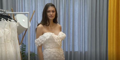 Model prezentira vjenčanice Ivana Alduke - 2