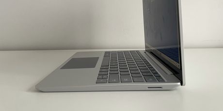 Surface Laptop Go - 7