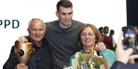 Modrićevi roditelji, Stipe i Radojka