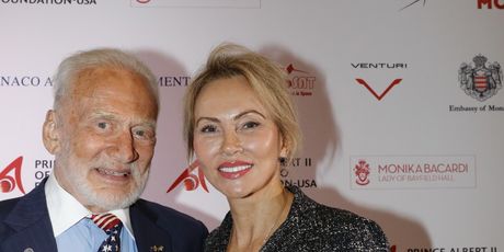 Buzz Aldrin, Anca Faur