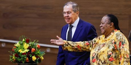 Sergej Lavrov i Naledi Pandor