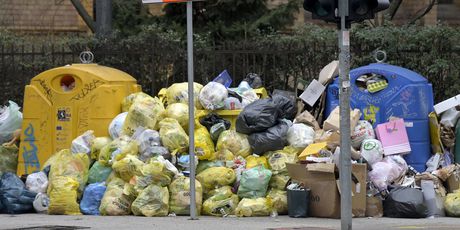 Treći dan štrajka radnika Čistoće gomila se otpad u Zagrebu - 39