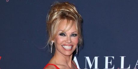 Pamela Anderson - 1