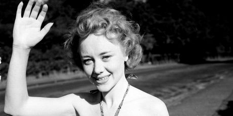 Glynis Johns - 13