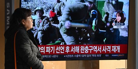 Sjeverna Koreja ispalila projektile - 4