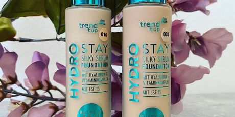 Trend It Up Hydro Stay tekući puder