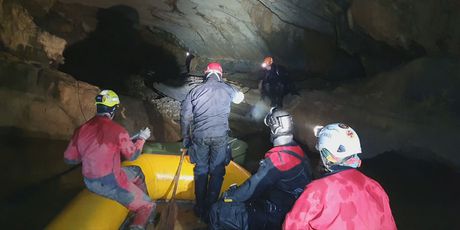 Evakuacija zarobljenih u jami - 3