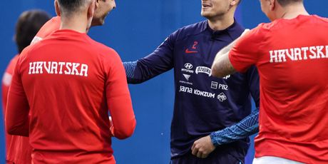 Josip Stanišić - 1