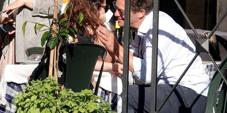 Dominic West i Lily James - 6