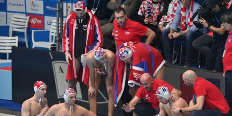 Hrvatski vaterpolisti i stručni stožer