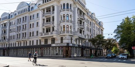 Corner house - 3