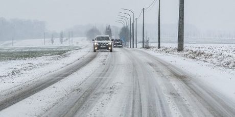 Snijeg na cesti, Ilustracija