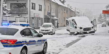 Kombi s migrantima sudario se s policijskim vozilom na Kustošiji - 3