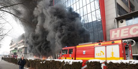 Požar trgovačkog centra u Sarajevu - 6