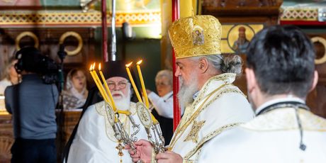 Božićna liturgija u hramu svete Blagovijesti u Zagrebu na kojoj su se okupili vjernici pravoslavne vjeroispovijesti - 2