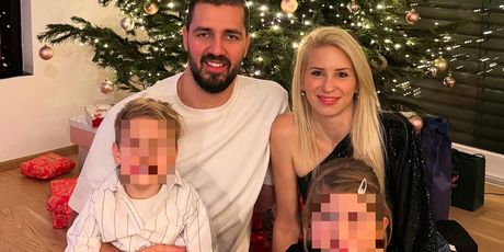 Mario Šoštarić s obitelji