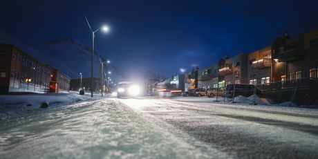 Ulice su dobro osvijetljene tijekom polarne noći