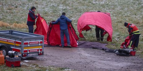 Potraga za nestalom djevojčicom u rijeci Savi - 12