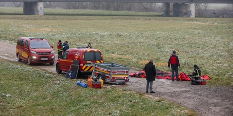 Potraga za nestalom djevojčicom u rijeci Savi - 16