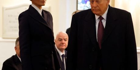 Melania i Donald Trump na misi prije inauguracije - 1