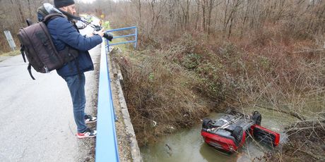 Autom sletio s ceste, poginula jedna osoba - 5