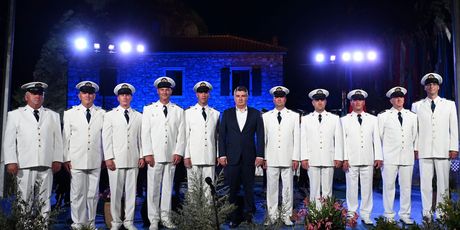 Klapa Hrvatske ratne mornarice „Sveti Juraj“