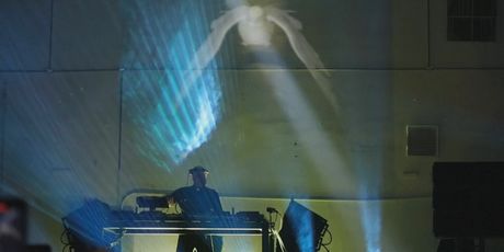 In Magazin: Guilherme Peixoto, svećenik DJ - 7