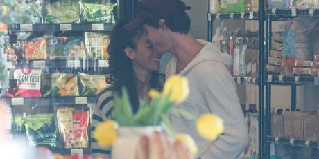 Shawn Mendes i Bruna Marquezine - 4