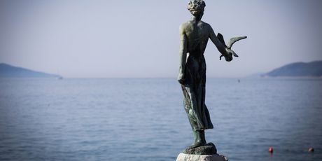 Djevojka s galebom - 1