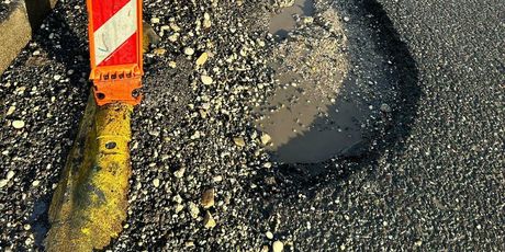 Oštećenja na Aveniji Većeslava Holjevca - 3