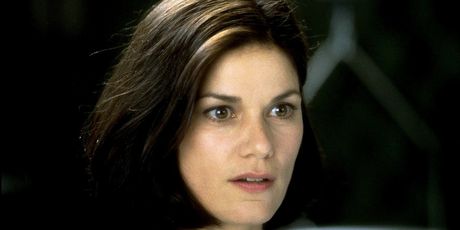 Linda Fiorentino - 3