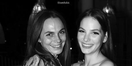 Mirna Mihelčić sa sestrom Ivom