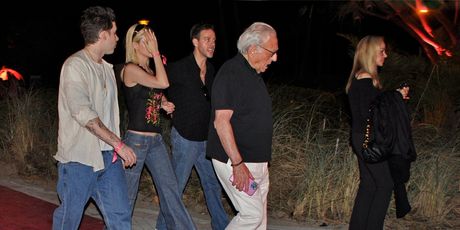 Nelson Peltz, Nicola i Brooklyn Peltz Beckham - 5